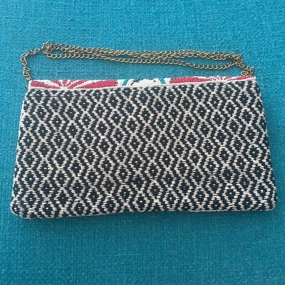 Beaded Clutch - Picture 4 of 4